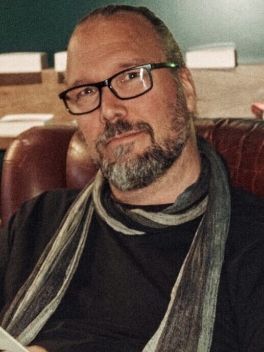 Värmdö Bokhandel AB Christofer Brugge