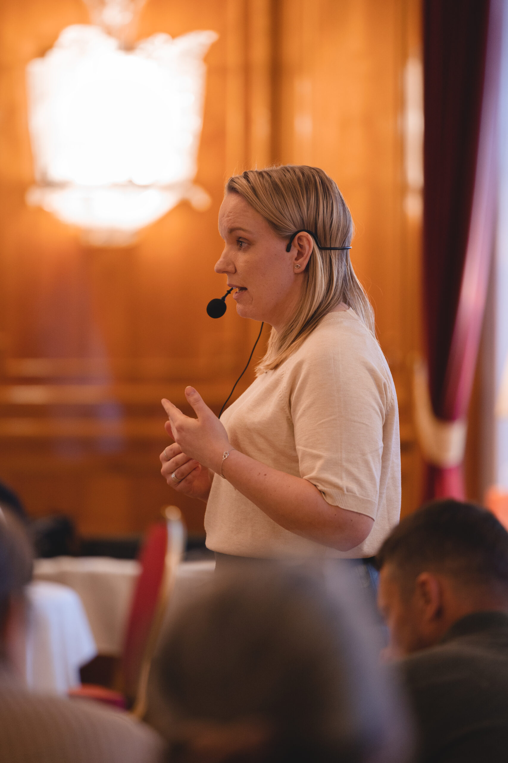 Jessica Wennberg under ett föredrag