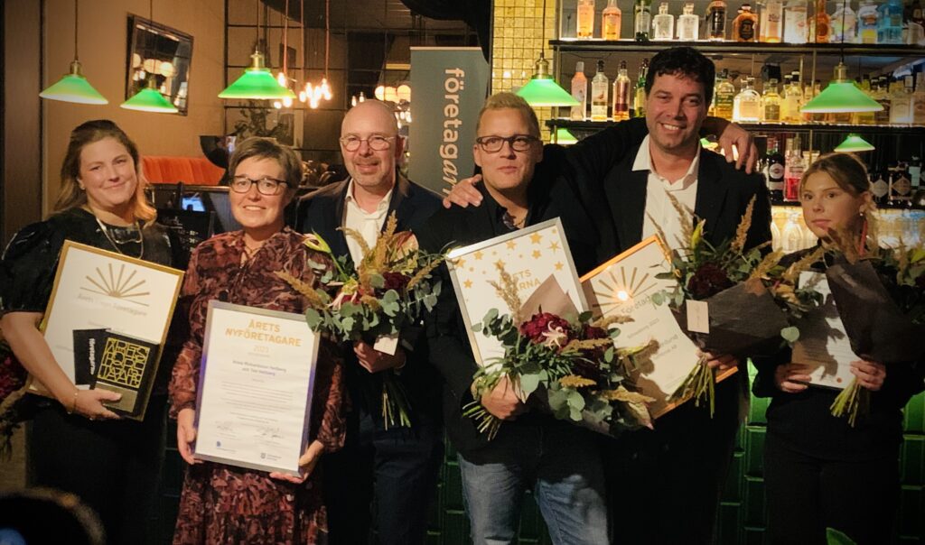 Prisade Företagare i Sölvesborg 2024
Årets Stjärna Markus Stare - Handelsföreningen
Årets UF-företag i Sölvesborg Zelma Johansson- Sölvesborg Mjällby Sparbank
Årets Nyföretagare Anna och Ted Hellberg - NyföretagarCentrum Sölvesborg
Årets Unga företagare Therése Persson Växthuset Flora Persson by Therese AB - Företagarna Sölvesborg
Årets Företagare Johan Rosenlund Norje Sambruk AB - Företagarna Sölvesborg